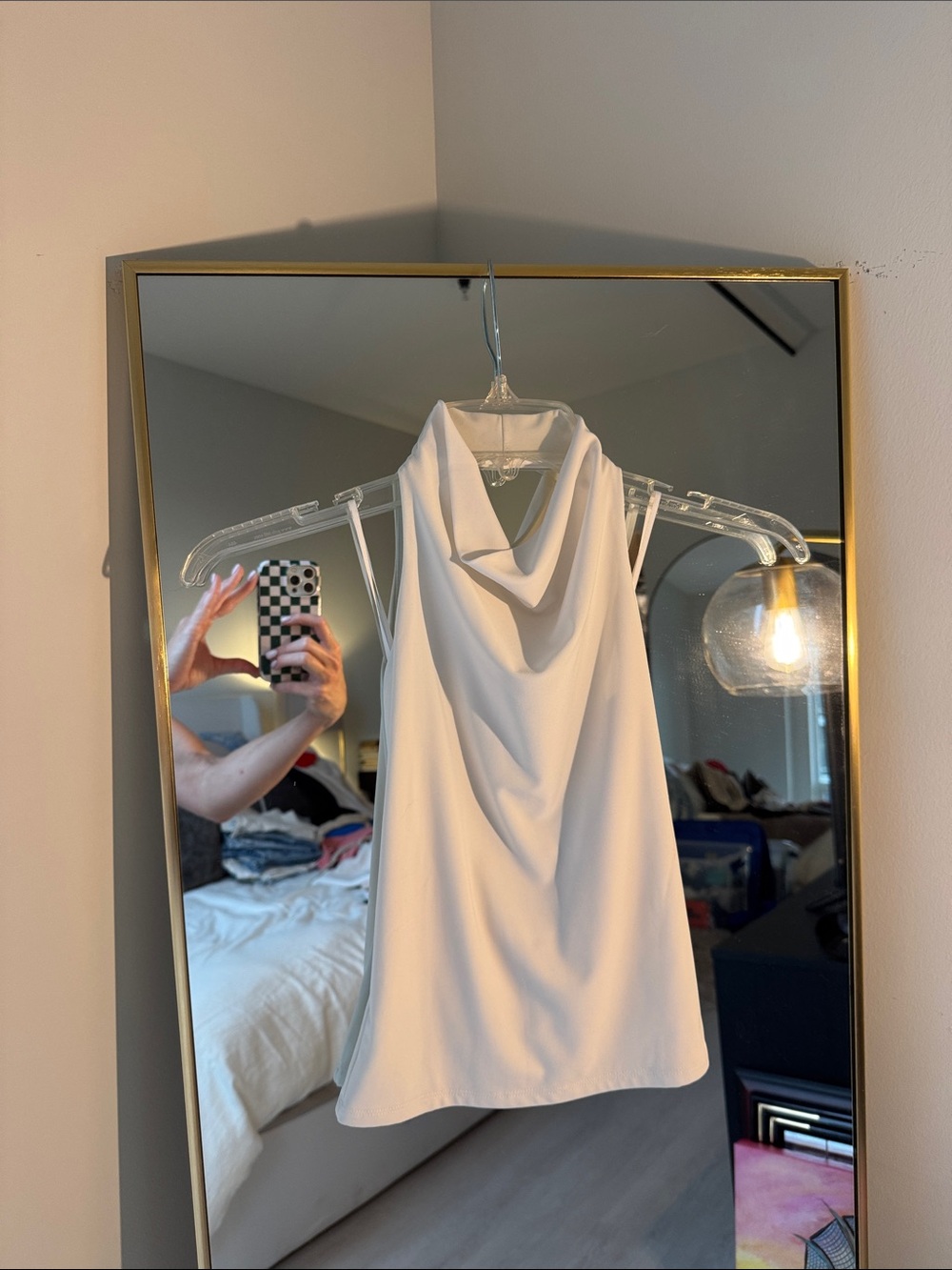 Aritzia - Wilfred Smooth Matter Tableau Halter Top